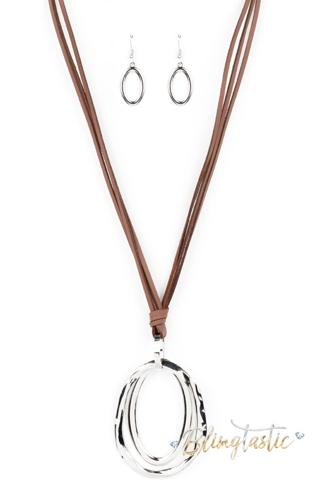 Long OVAL-due - Brown