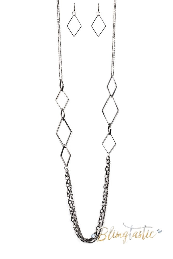 Fashion Fave - Black
