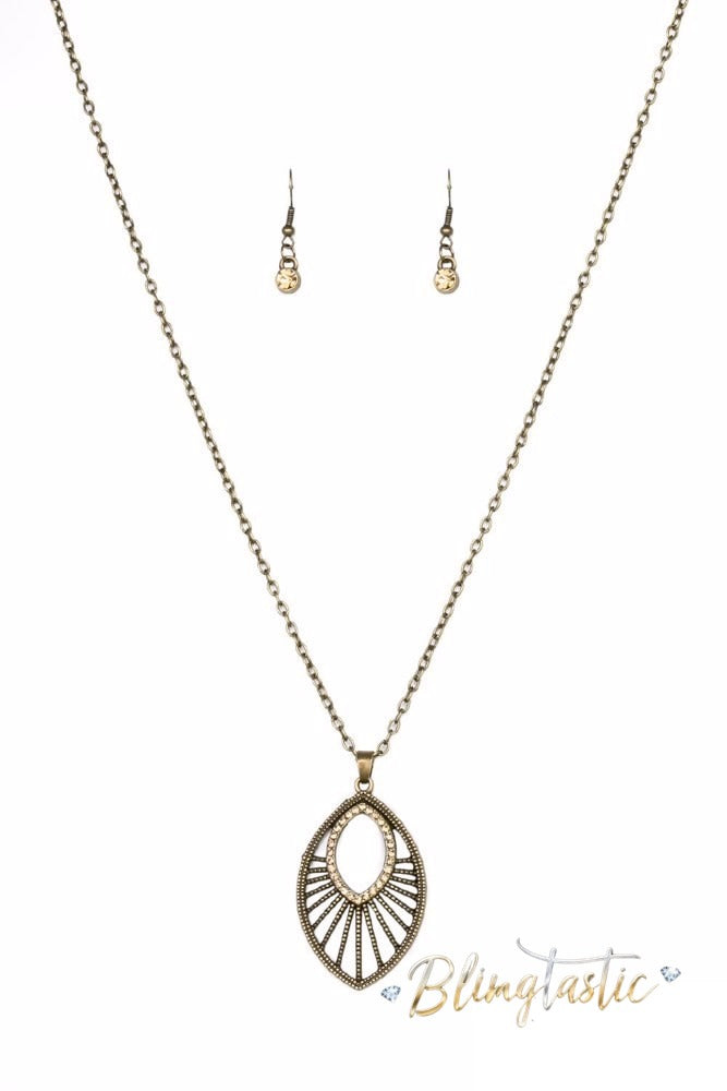 Court Couture - Brass