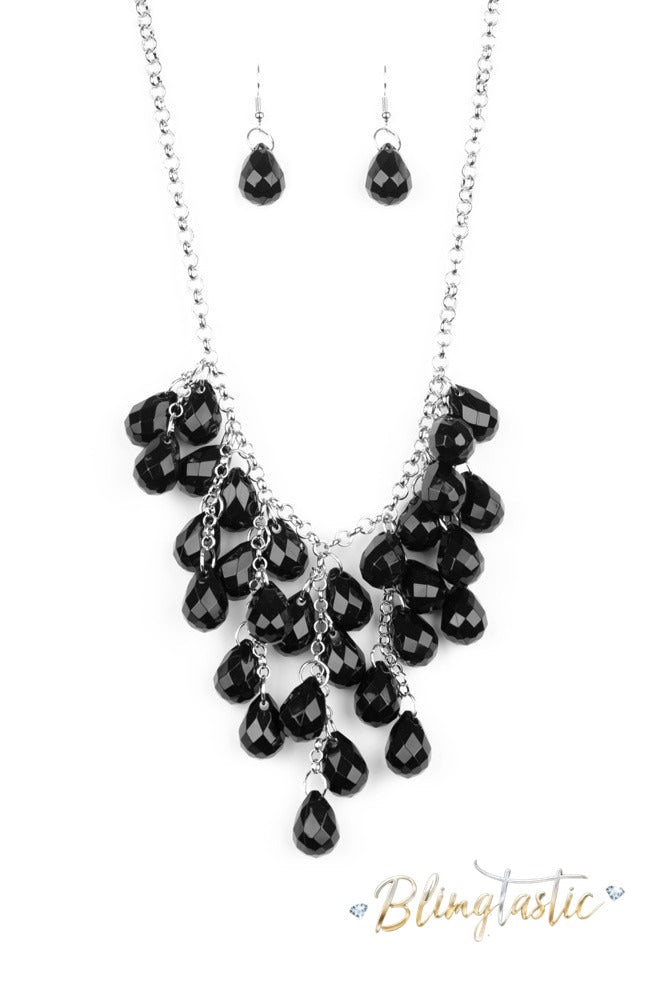 Serenely Scattered - Black