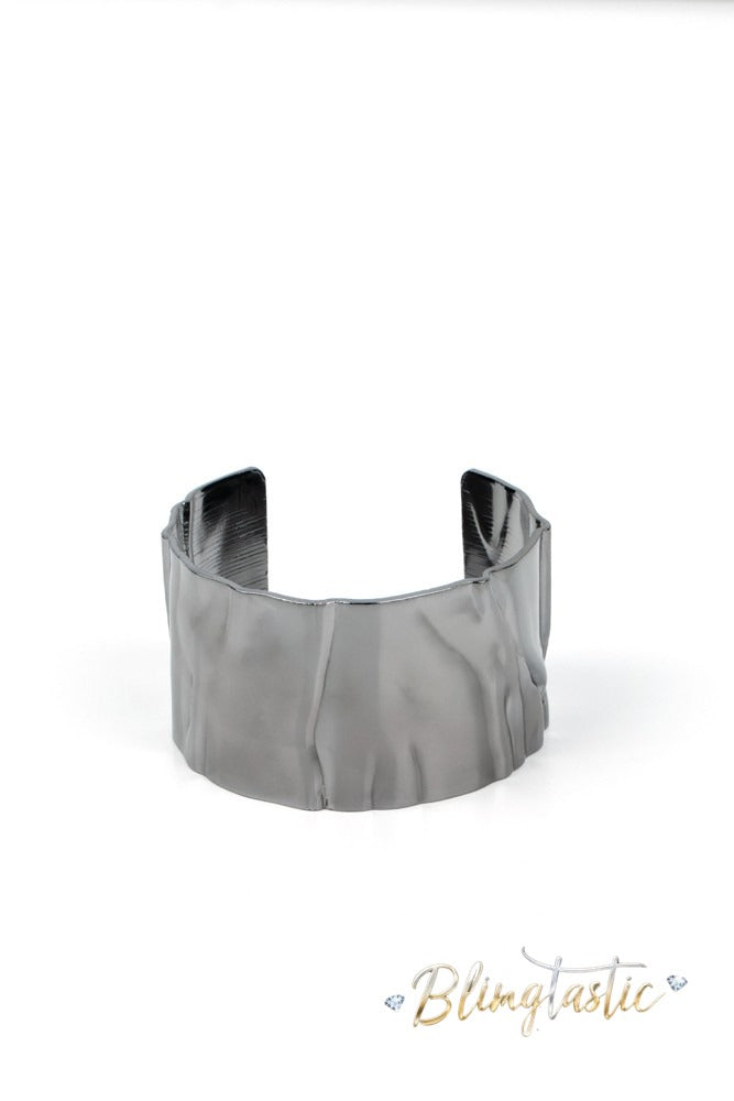 Modern Metallurgy - Black