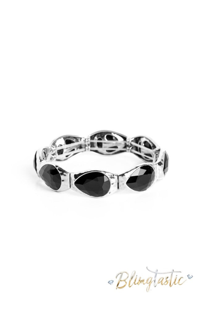 Formal Fanfare - Black