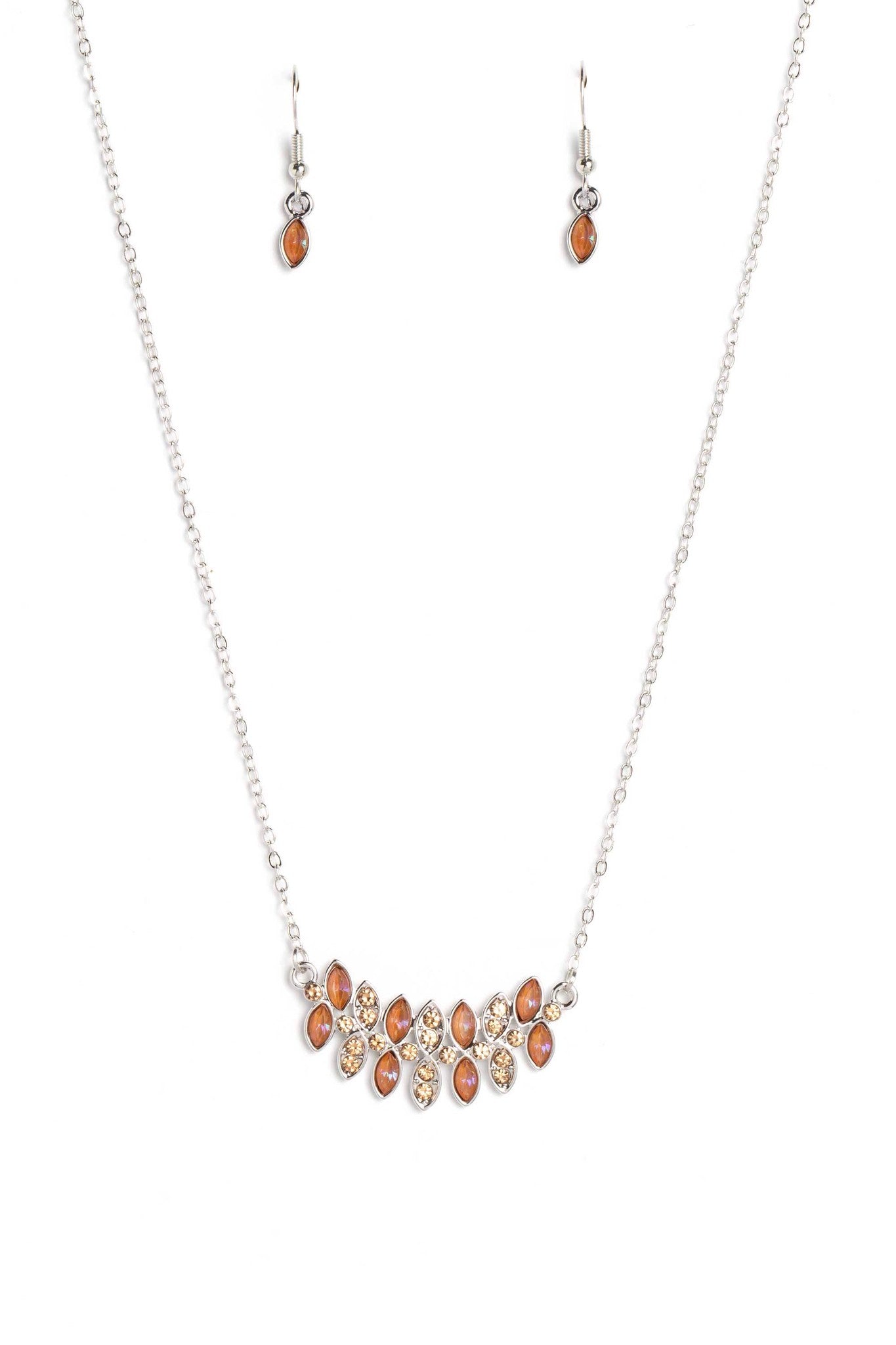 Lustrous Laurels - Brown