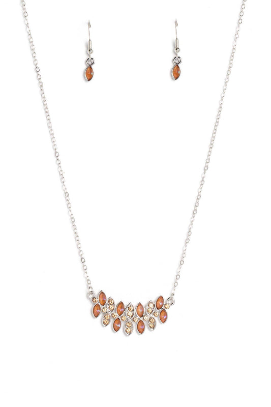 Lustrous Laurels - Brown