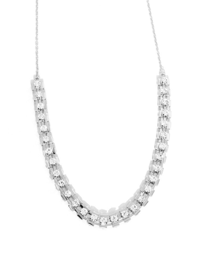 Linked Lady - White