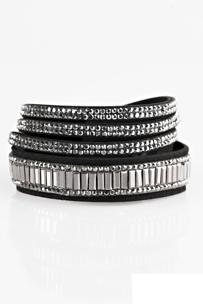 Just In SHOWTIME - Black